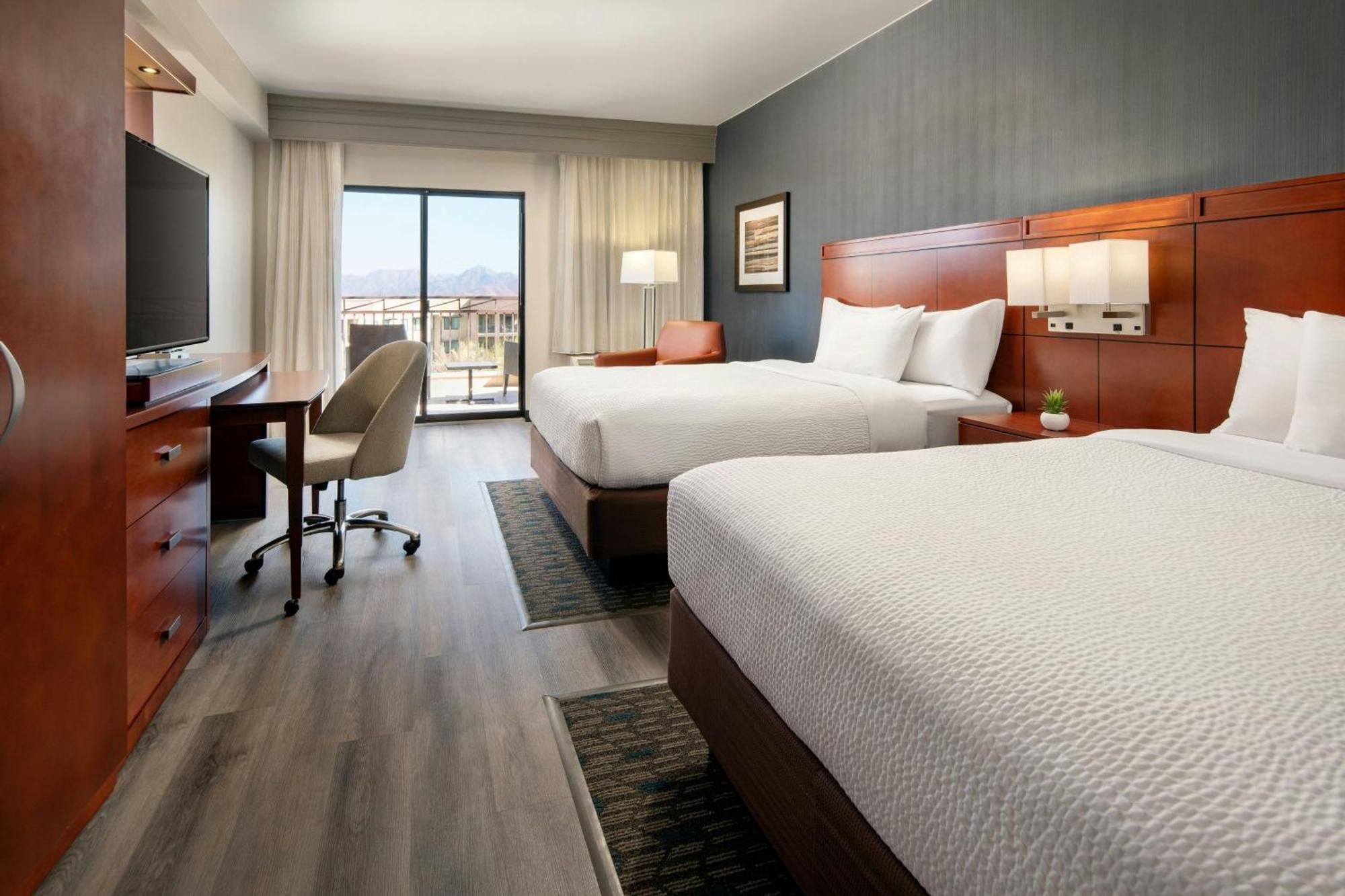 Courtyard By Marriott Scottsdale Salt River Exterior photo