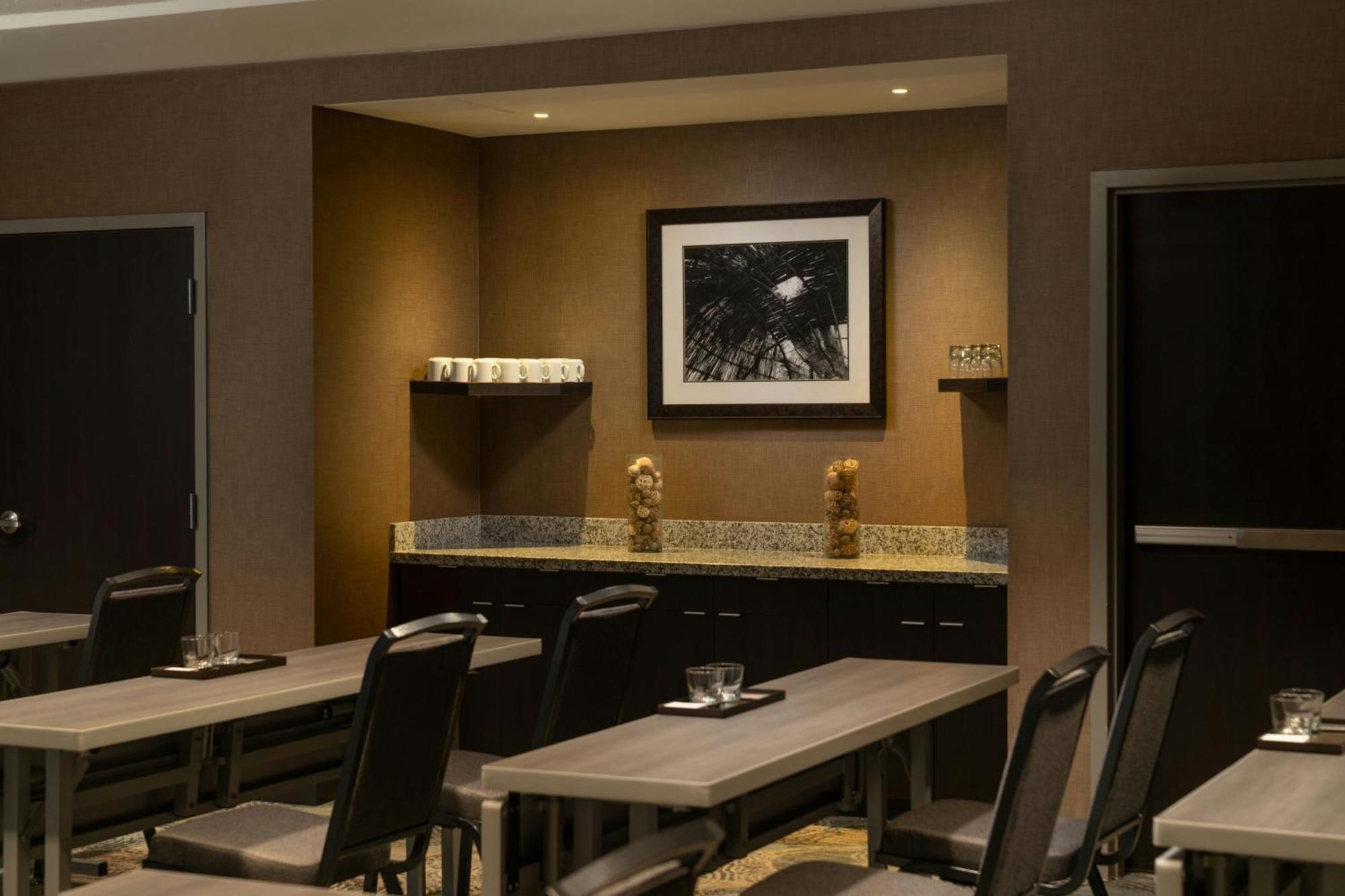 Courtyard By Marriott Scottsdale Salt River Exterior photo