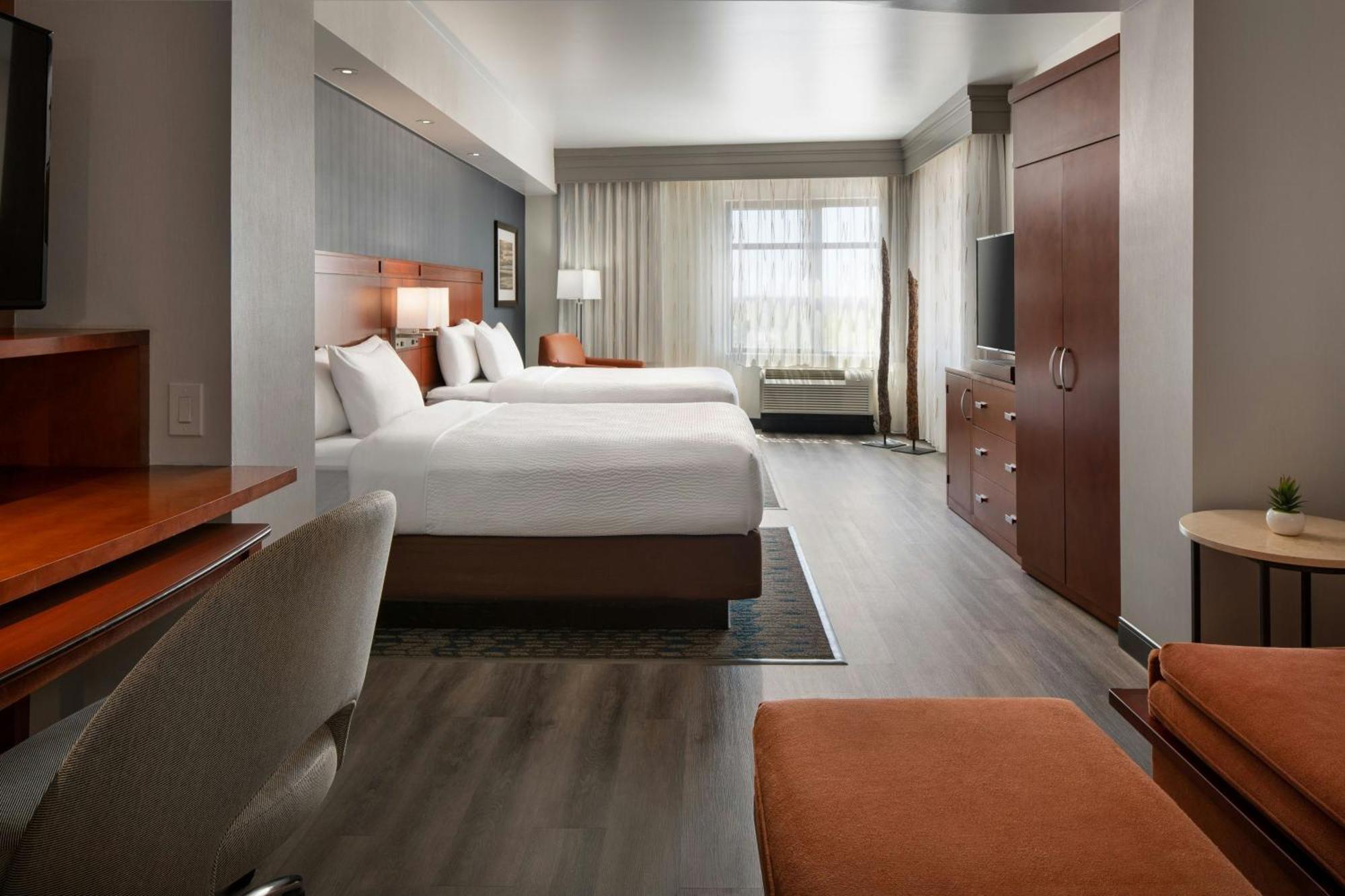 Courtyard By Marriott Scottsdale Salt River Exterior photo