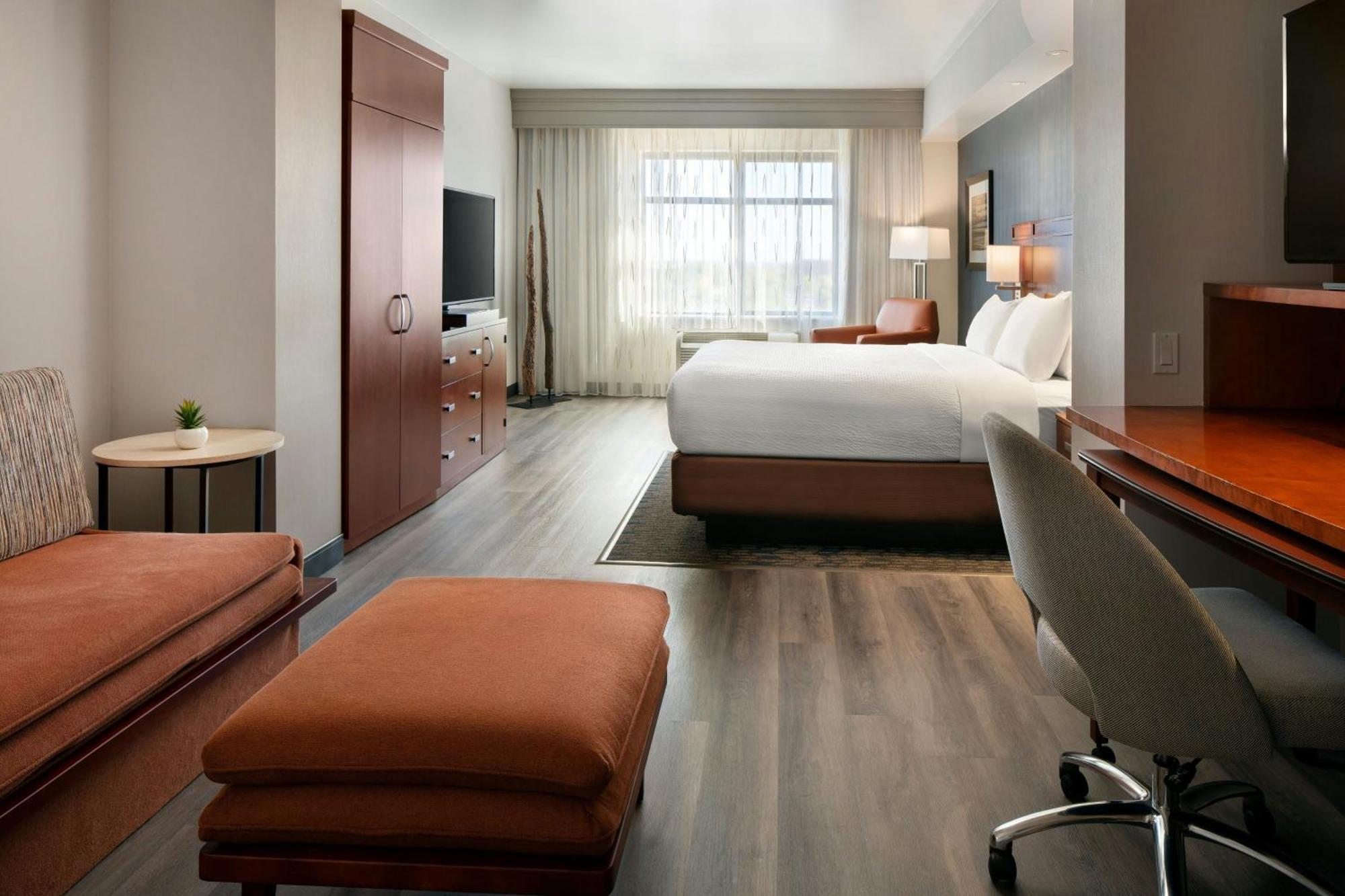 Courtyard By Marriott Scottsdale Salt River Exterior photo